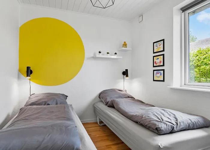 Dom wakacyjny 4 Bedroom Gorgeous In